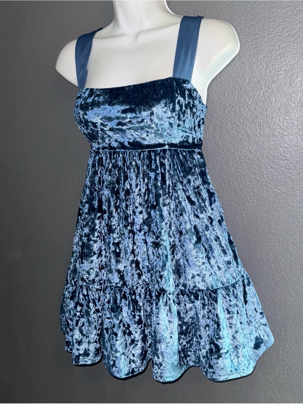 Lucy in the Sky Los Angeles Blue Velveteen Velvet Mini Dress Womens Small